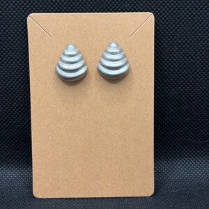 Vintage Style Silver Teardrop Scalloped Earrings